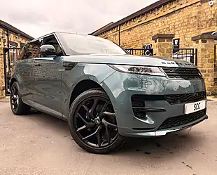 Used 2023 Land Rover Range Rover Sport Dynamic Se Giola Green - Interior and Exterior details 13