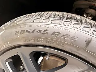 Used 2023 Land Rover Range Rover Sport Dynamic Se Giola Green - Interior and Exterior details 15