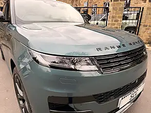 Used 2023 Land Rover Range Rover Sport Dynamic Se Giola Green - Interior and Exterior details 17