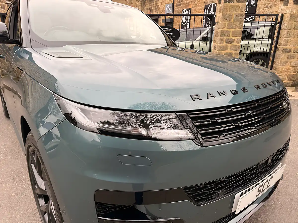 Used 2023 Land Rover Range Rover Sport Dynamic Se Giola Green - Interior and Exterior details 17