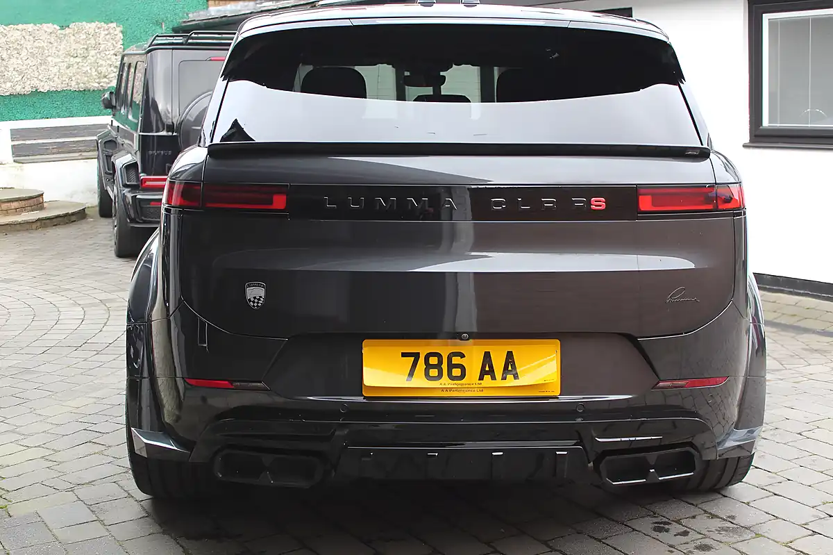 Used 2023 Land Rover Range Rover Sport Dynamic Se Grey - Interior and Exterior details 12