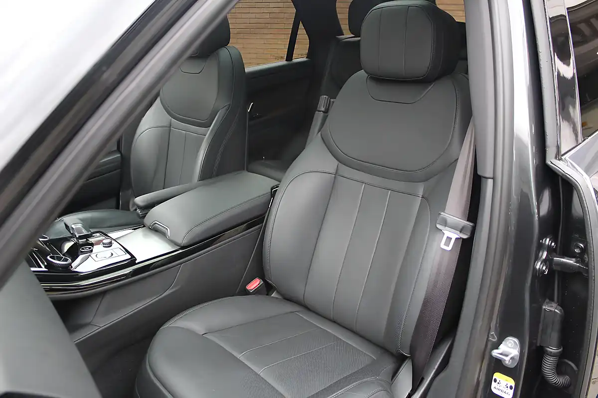 Used 2023 Land Rover Range Rover Sport Dynamic Se Grey - Interior and Exterior details 14