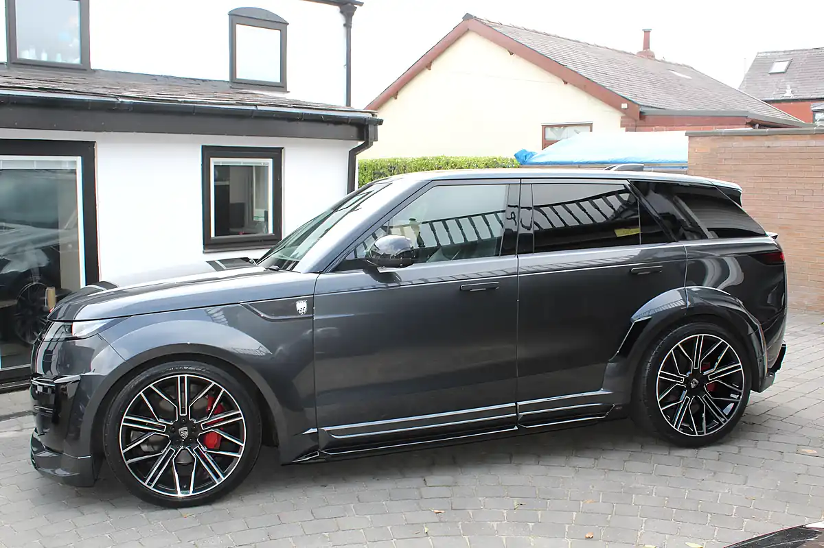 Used 2023 Land Rover Range Rover Sport Dynamic Se Grey - Interior and Exterior details 2