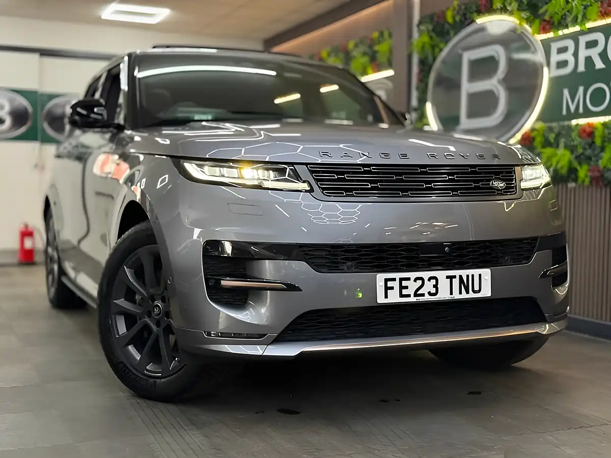 Used 2023 Land Rover Range Rover Sport Dynamic Se Grey - Front View
