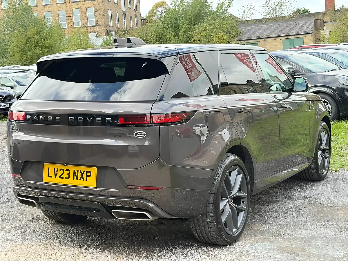 Used 2023 Land Rover Range Rover Sport Dynamic Se Grey - Interior and Exterior details 7