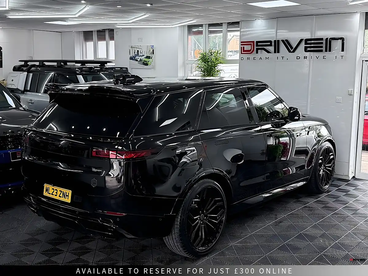 Used 2023 Land Rover Range Rover Sport Dynamic Se Santorini Black - Interior and Exterior details 10