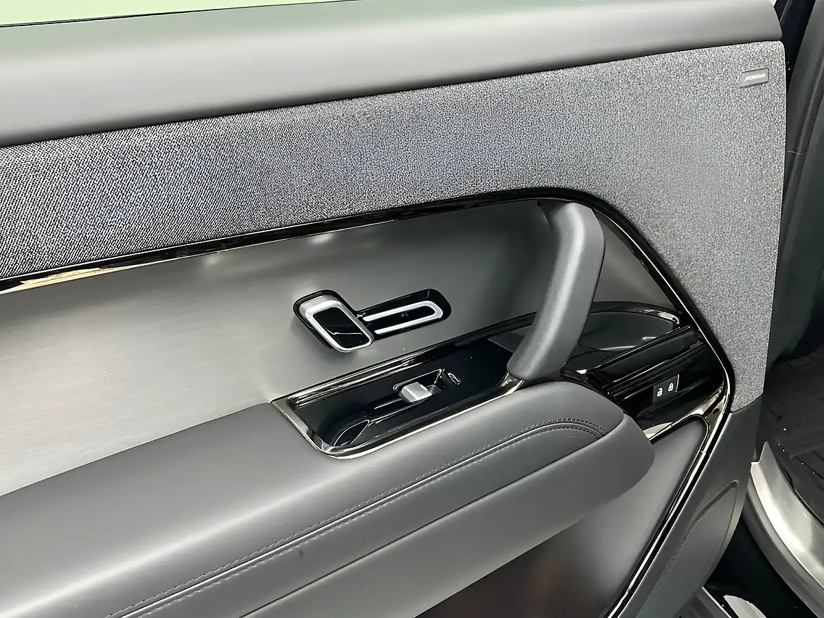Used 2023 Land Rover Range Rover Sport Dynamic Se Santorini Black - Interior and Exterior details 18