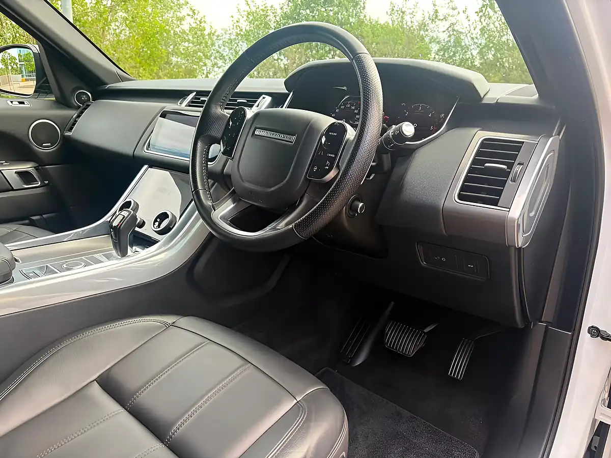 Used 2023 Land Rover Range Rover Sport Hse White - Interior and Exterior details 17