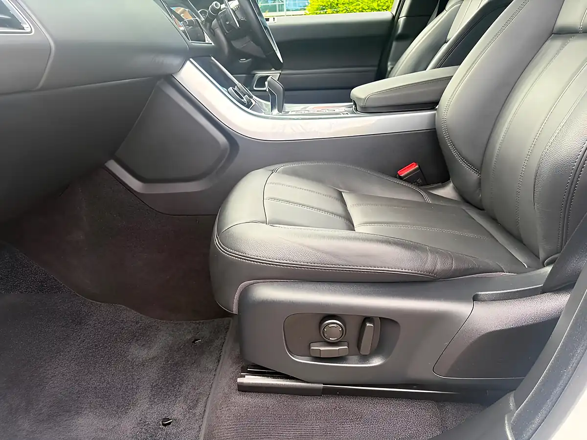 Used 2023 Land Rover Range Rover Sport Hse White - Interior and Exterior details 19