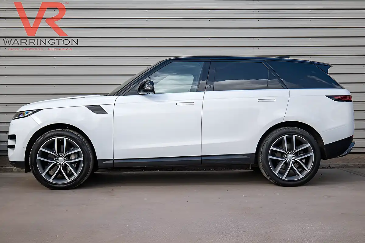 Used 2023 Land Rover Range Rover Sport Se Fuji White - Interior and Exterior details 9