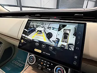 Used 2023 Land Rover Range Rover Sv Black - Interior and Exterior details 11