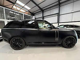 Used 2023 Land Rover Range Rover Sv Black - Interior and Exterior details 4