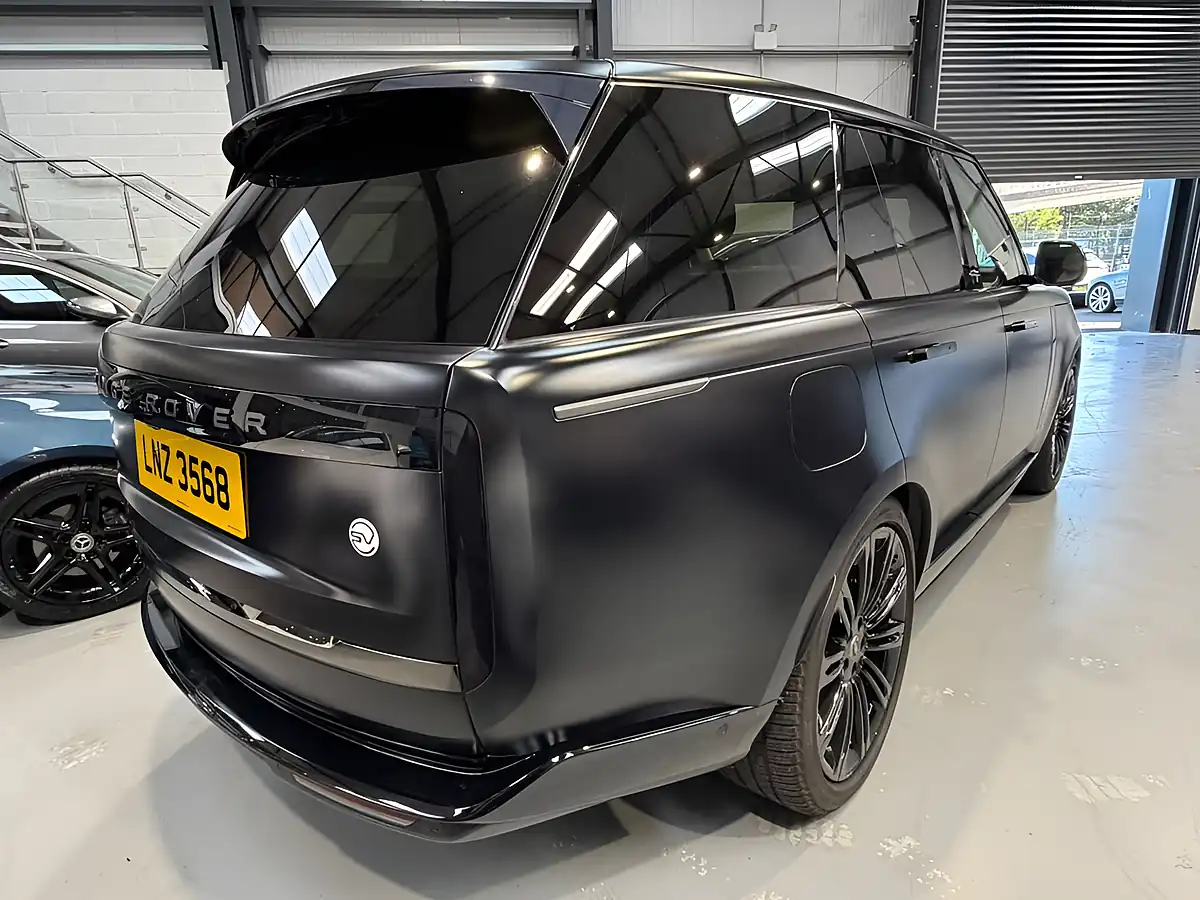 Used 2023 Land Rover Range Rover Sv Black - Interior and Exterior details 7