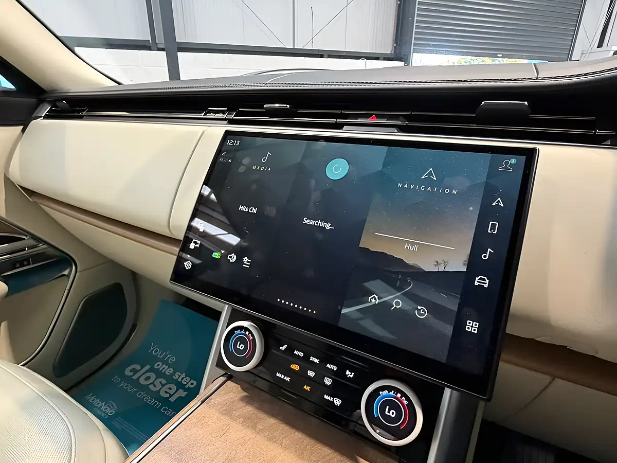 Used 2023 Land Rover Range Rover Sv Black - Interior and Exterior details 8