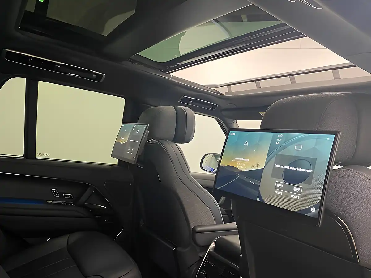 Used 2023 Land Rover Range Rover Sv Blue - Interior and Exterior details 14