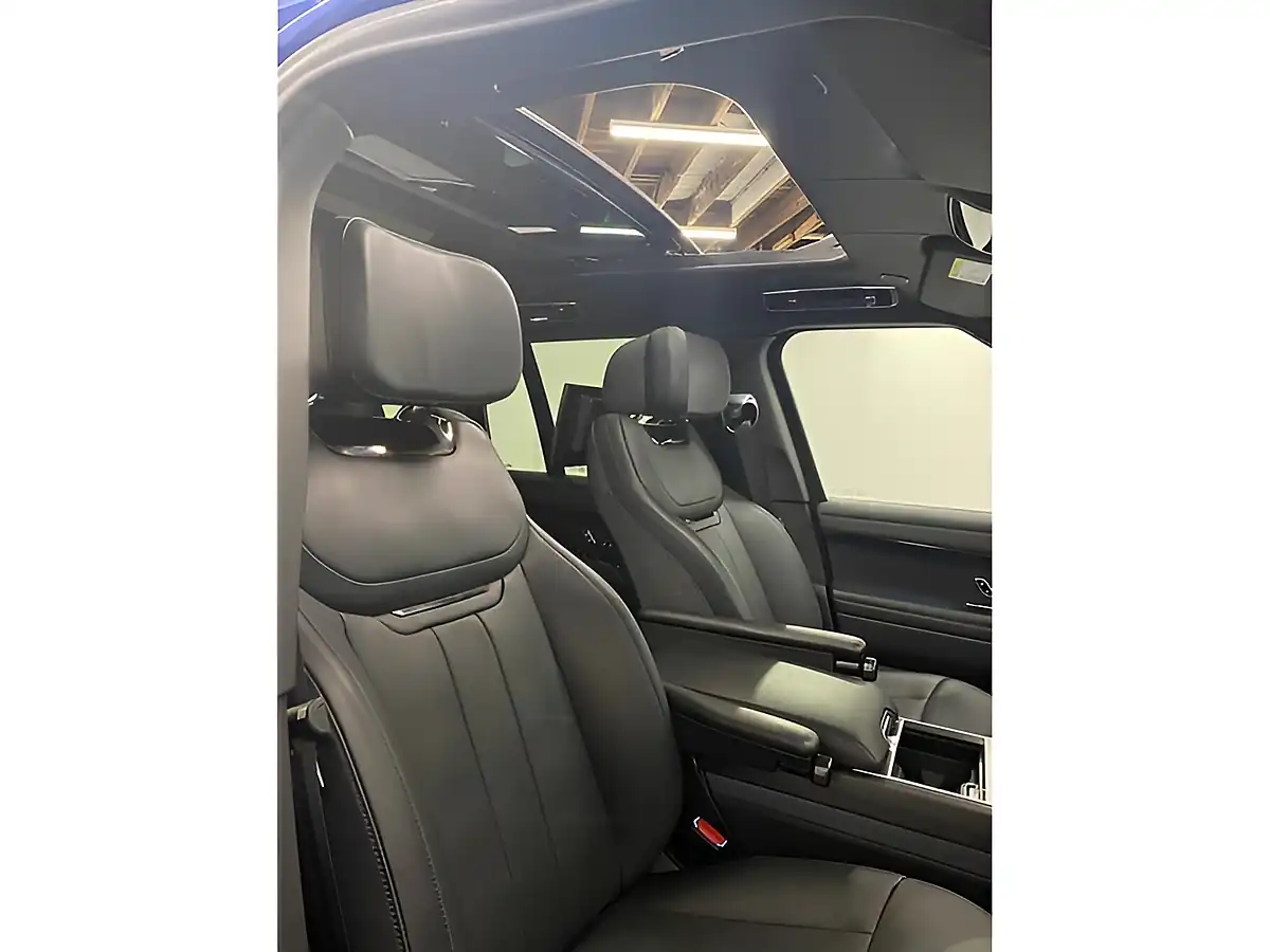 Used 2023 Land Rover Range Rover Sv Blue - Interior and Exterior details 9