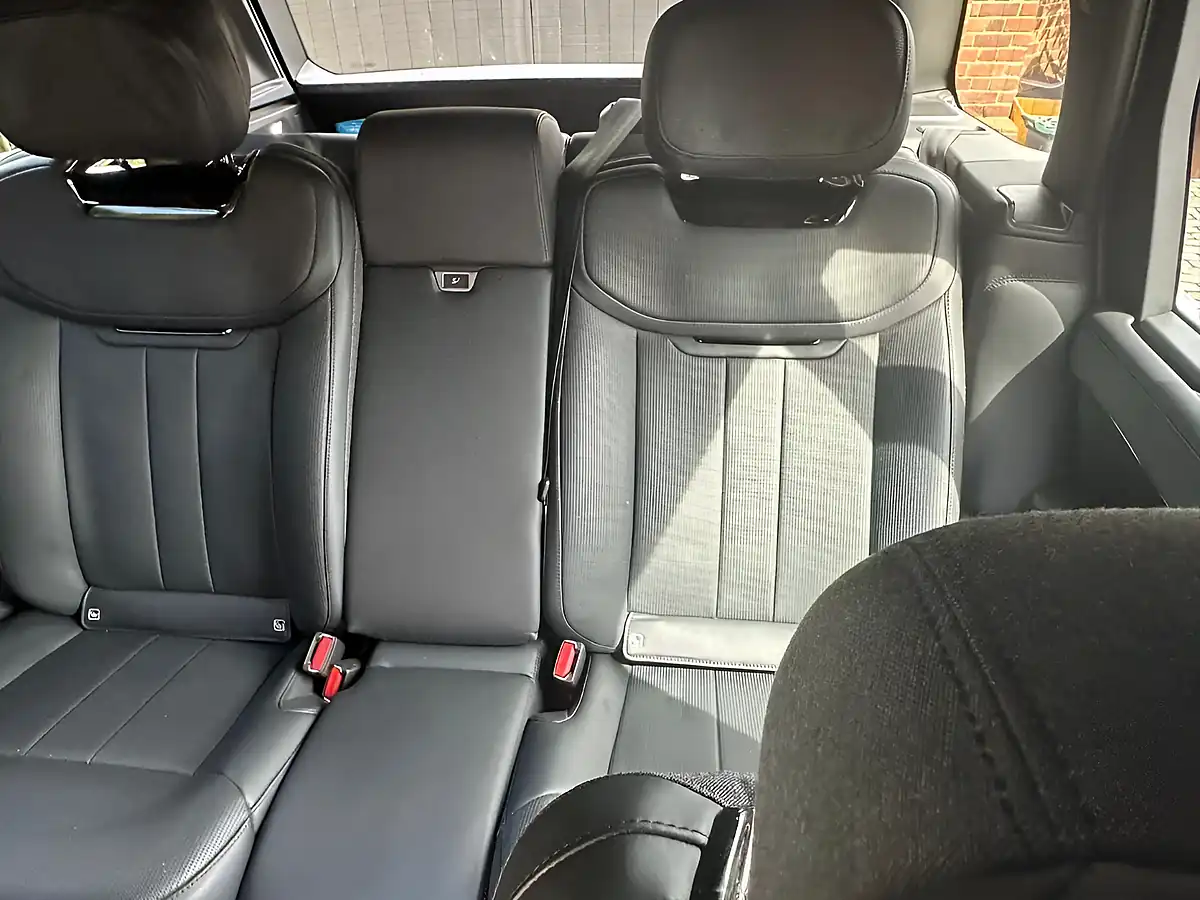 Used 2023 Land Rover Range Rover Sv Borasco Grey - Interior and Exterior details 13