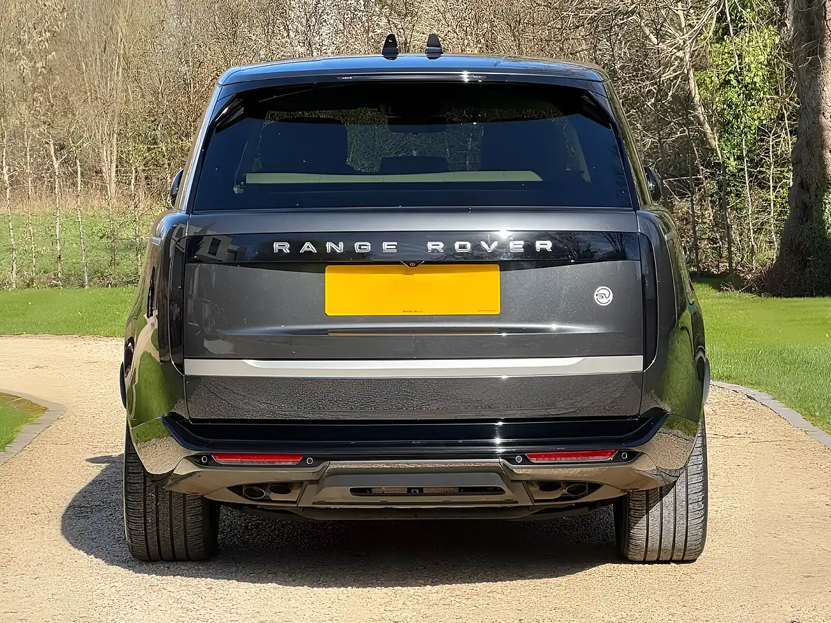 Used 2023 Land Rover Range Rover Sv Carpathian Grey - Interior and Exterior details 5