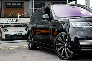 Used 2023 Land Rover Range Rover Sv Long Wheelbase Santorini Black Metallic - Interior and Exterior details 9