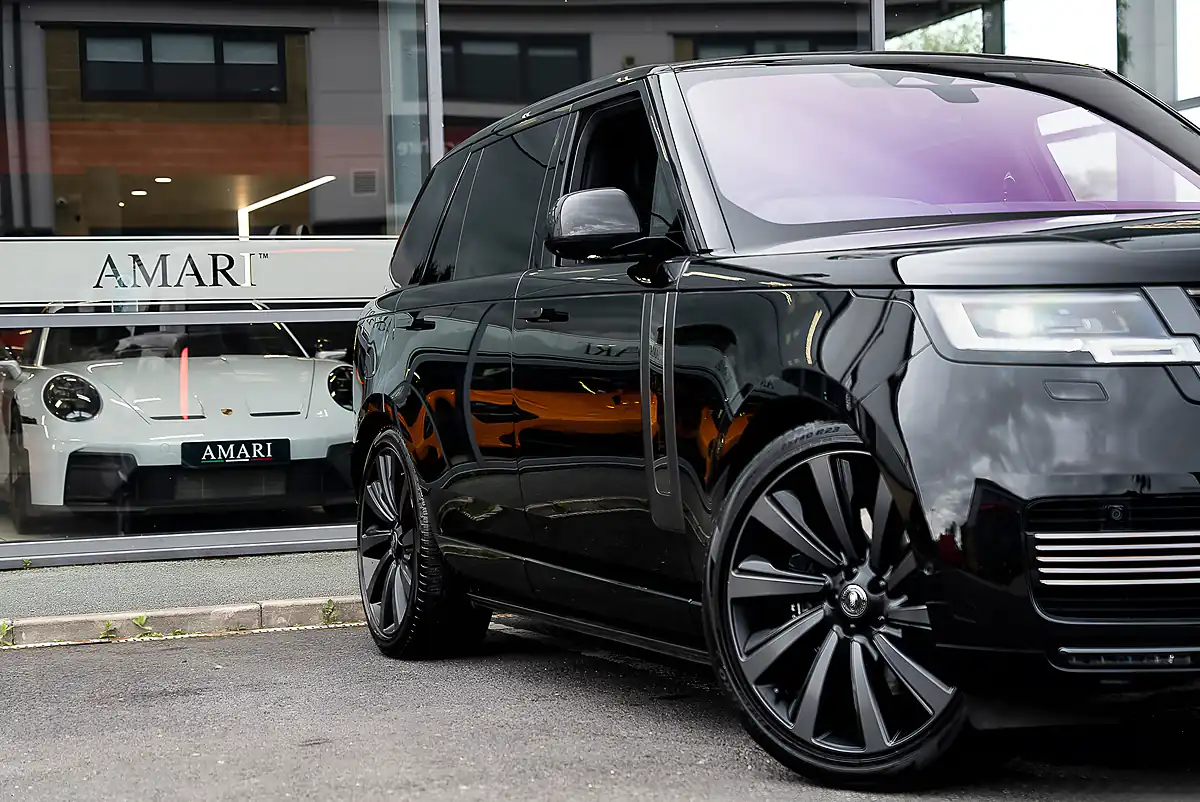 Used 2023 Land Rover Range Rover Sv Long Wheelbase Santorini Black Metallic - Interior and Exterior details 9