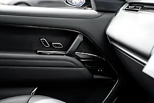 Used 2023 Land Rover Range Rover Sv Lwb Santorini Black Metallic - Interior and Exterior details 11