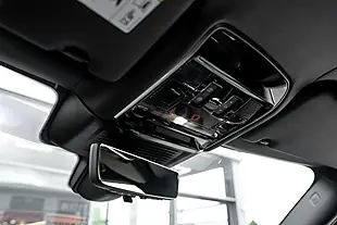 Used 2023 Land Rover Range Rover Sv Lwb Santorini Black Metallic - Interior and Exterior details 15
