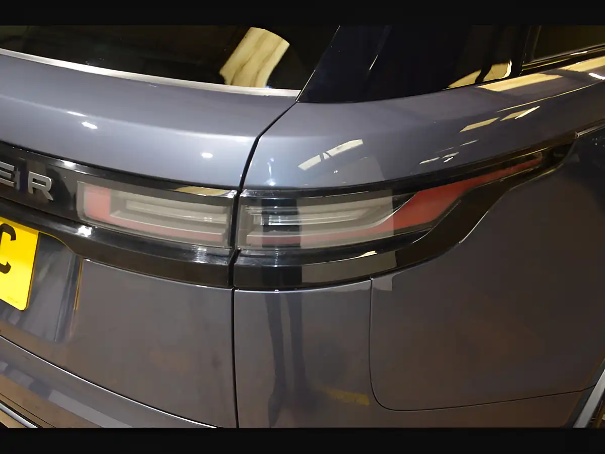 Used 2023 Land Rover Range Rover Velar Dynamic Hse Varesine Blue - Interior and Exterior details 17