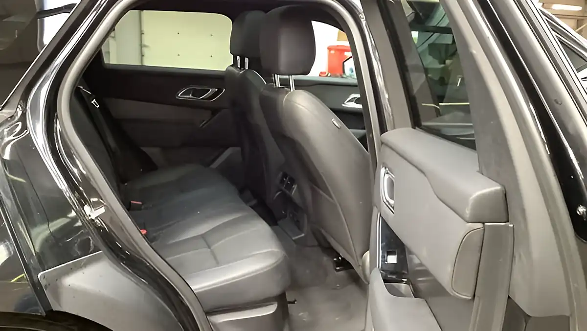 Used 2023 Land Rover Range Rover Velar Dynamic Se Black - Interior and Exterior details 9