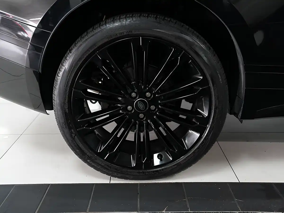 Used 2023 Land Rover Range Rover Velar Dynamic Se Santorini Black - Interior and Exterior details 12