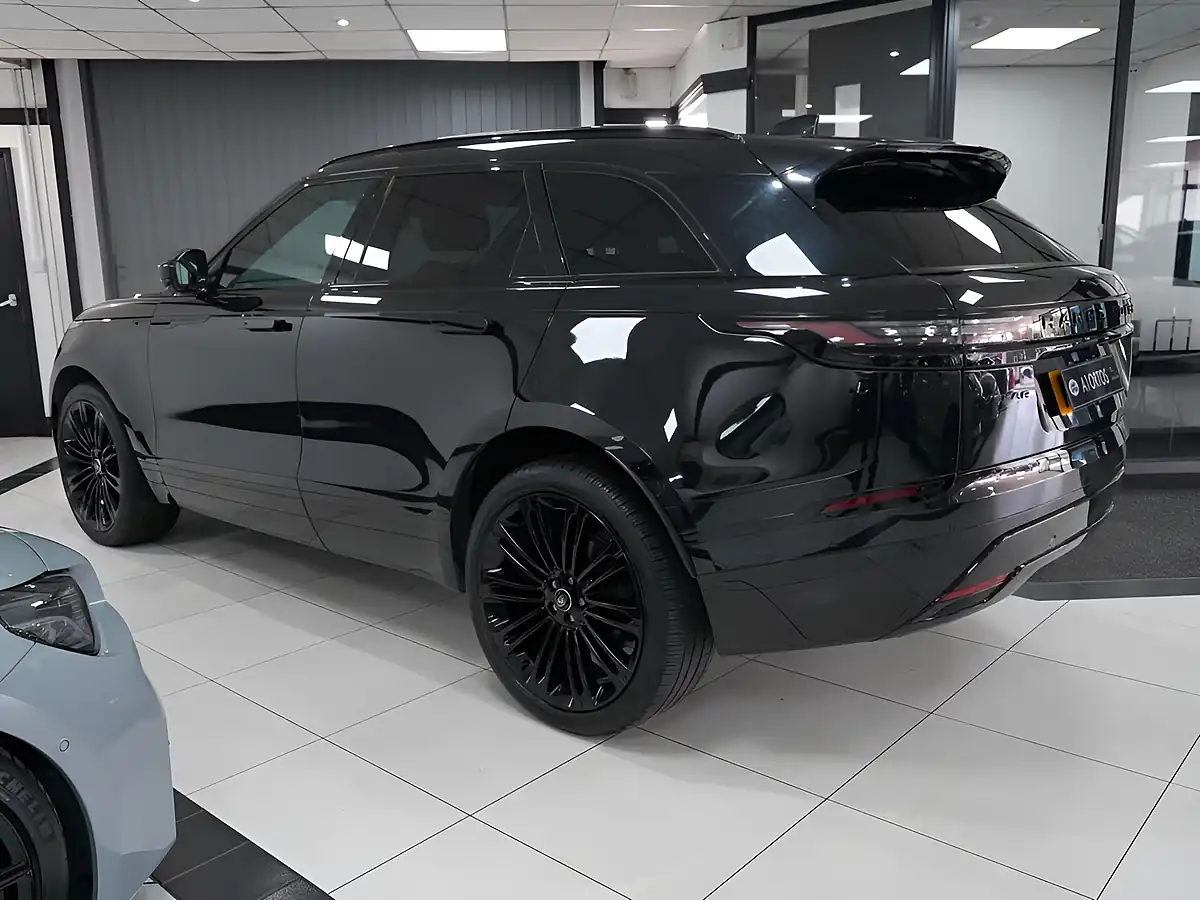 Used 2023 Land Rover Range Rover Velar Dynamic Se Santorini Black - Interior and Exterior details 6