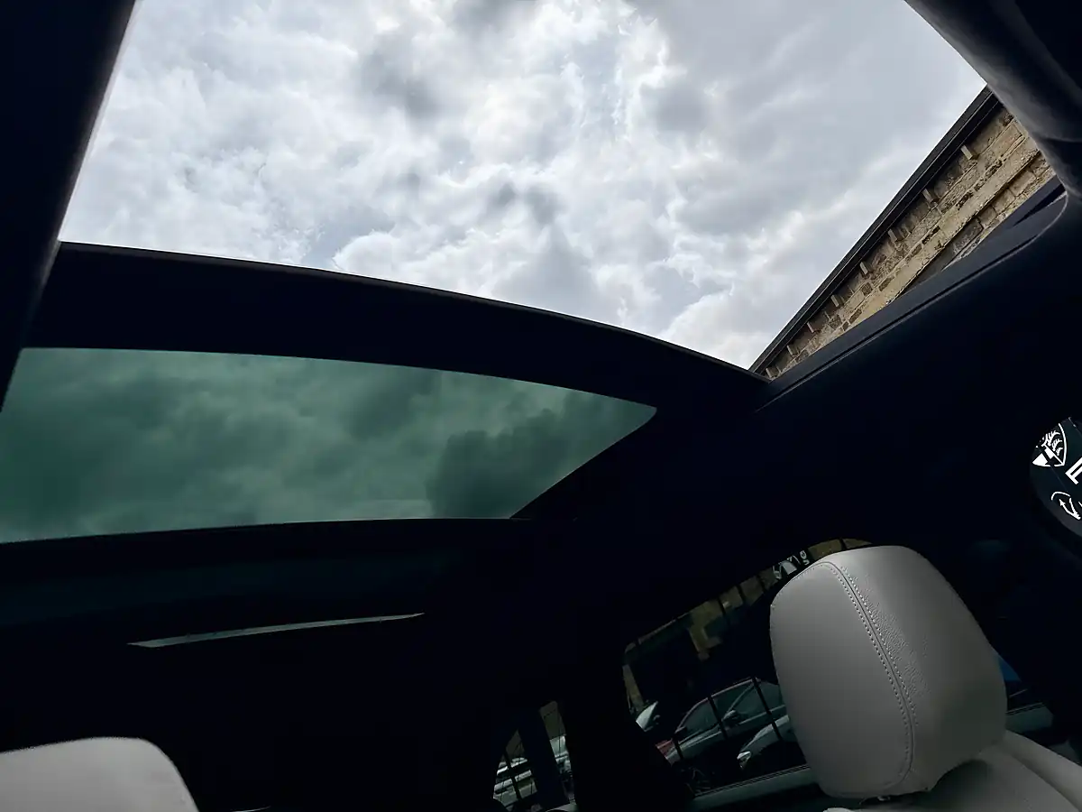 Used 2023 Land Rover Range Rover Velar Hst Arroios Grey - Interior and Exterior details 20