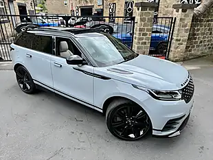 Used 2023 Land Rover Range Rover Velar Hst Arroios Grey - Interior and Exterior details 4
