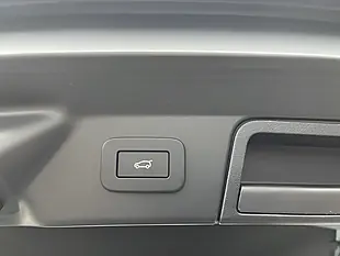 Used 2023 Land Rover Range Rover Velar R-Dynamic S White - Interior and Exterior details 19