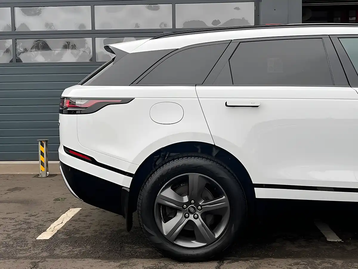 Used 2023 Land Rover Range Rover Velar R-Dynamic S White - Interior and Exterior details 9