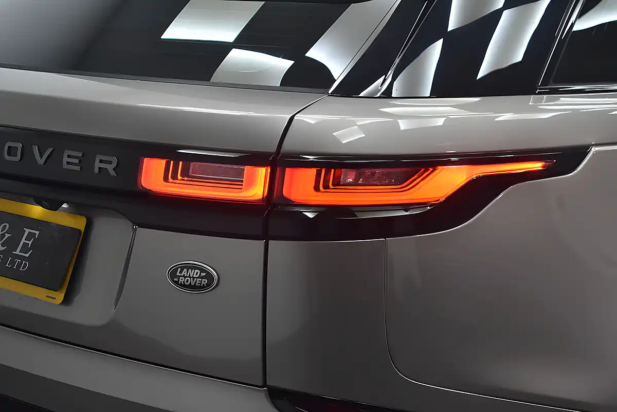 Used 2023 Land Rover Range Rover Velar R-Dynamic Se Bronze - Interior and Exterior details 17