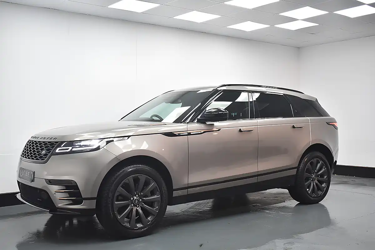 Used 2023 Land Rover Range Rover Velar R-Dynamic Se Bronze - Interior and Exterior details 5