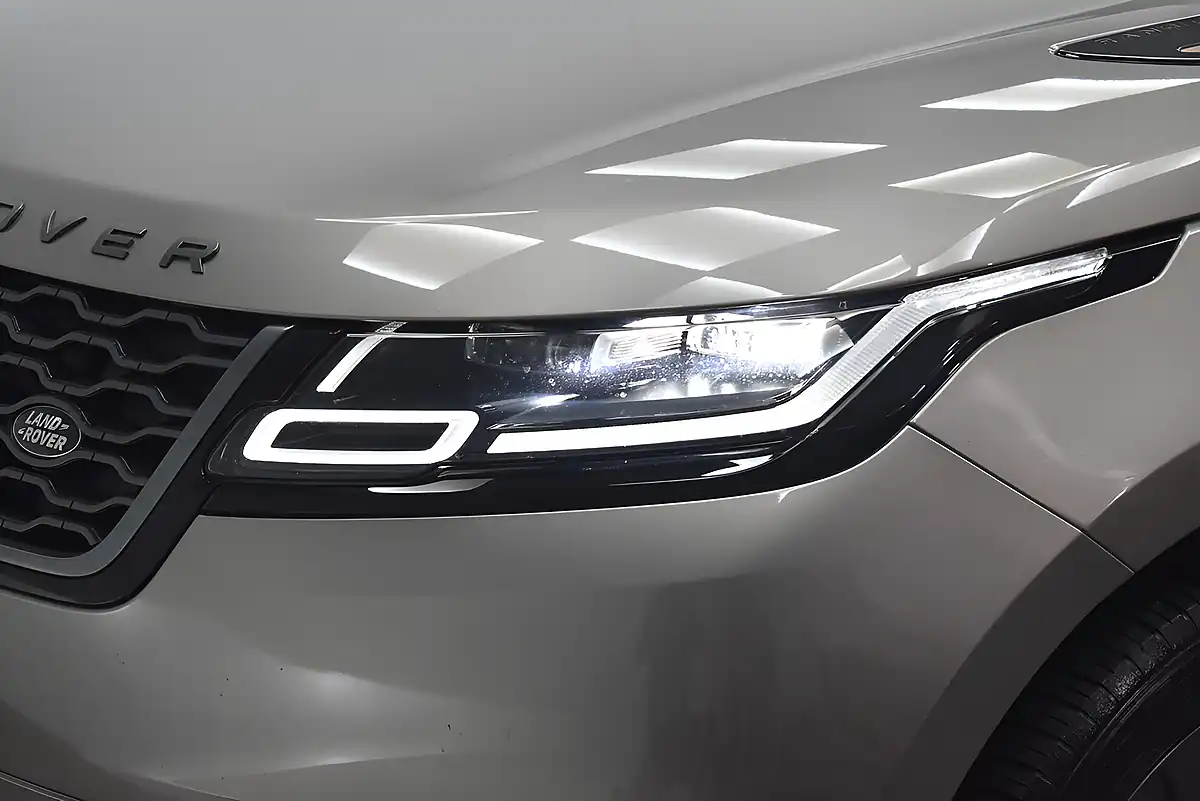 Used 2023 Land Rover Range Rover Velar R-Dynamic Se Bronze - Interior and Exterior details 9