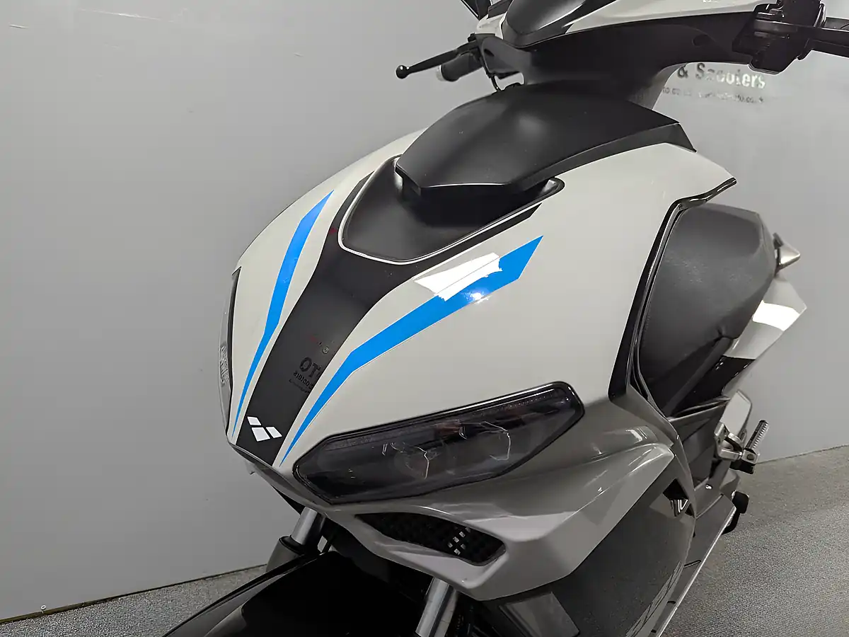 Used 2023 Lexmoto Diablo Grey/Black - Interior and Exterior details 12