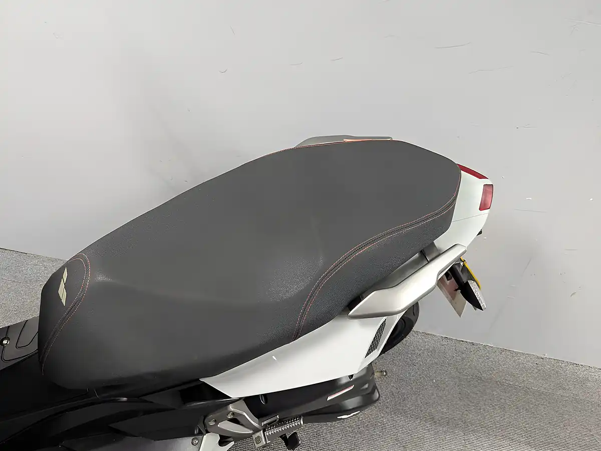 Used 2023 Lexmoto Diablo Grey/Black - Interior and Exterior details 16