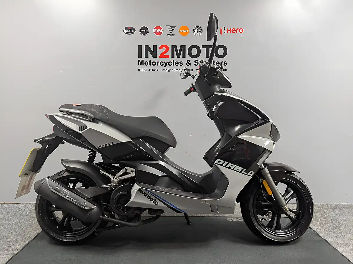 Used 2023 Lexmoto Diablo Grey/Black - Interior and Exterior details 2