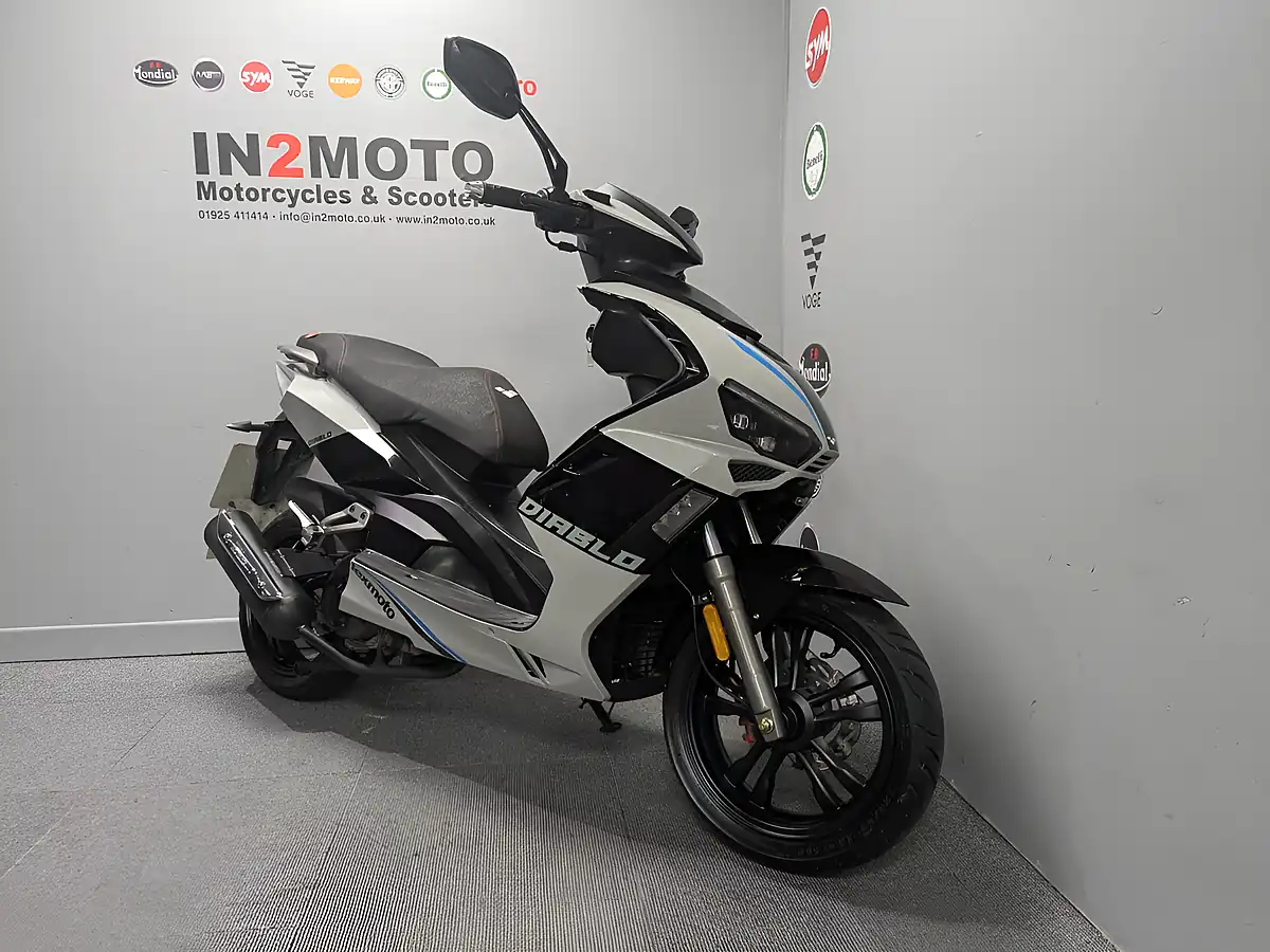Used 2023 Lexmoto Diablo Grey/Black - Interior and Exterior details 4