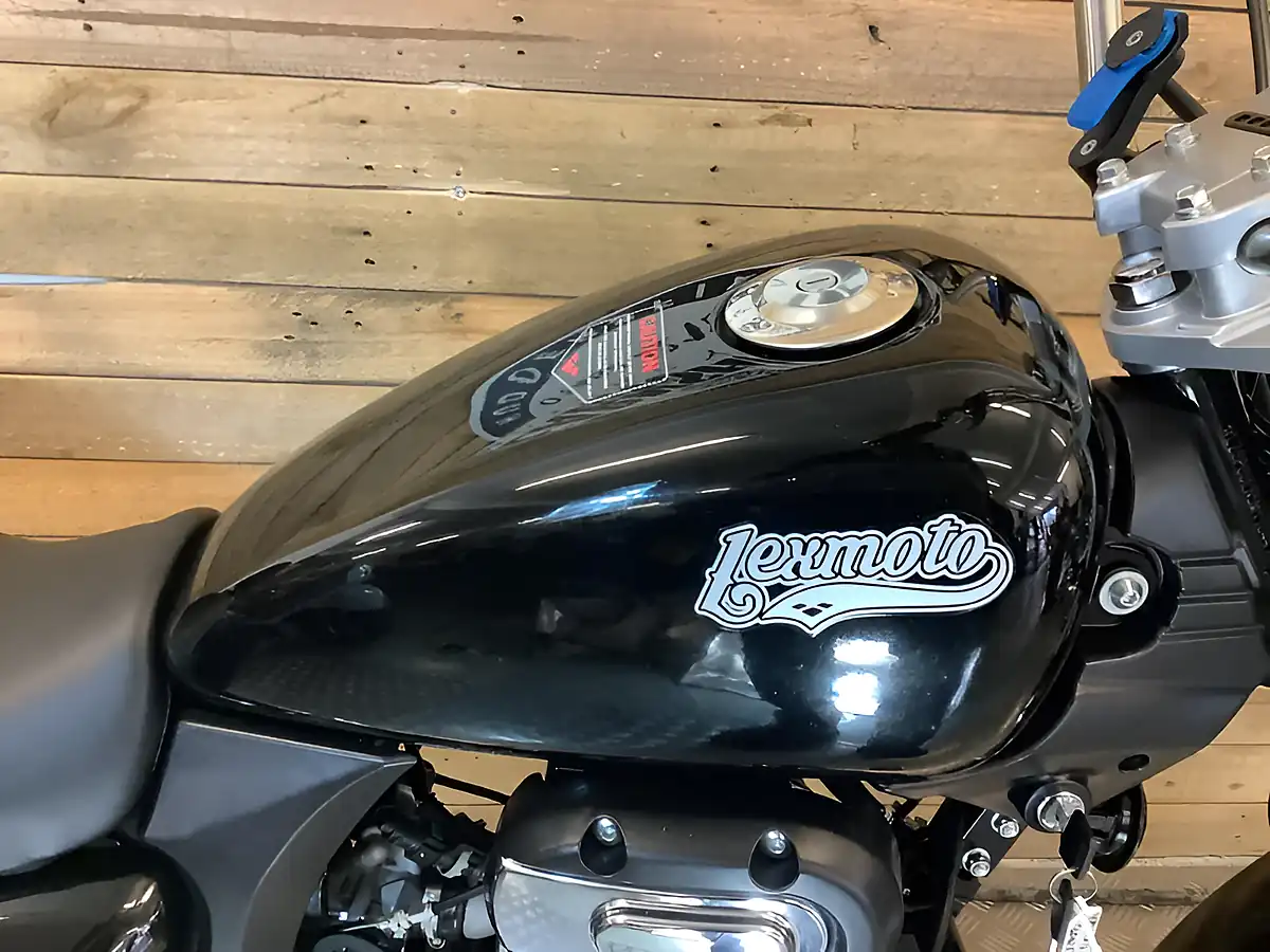 Used 2023 Lexmoto Michigan Black - Interior and Exterior details 12