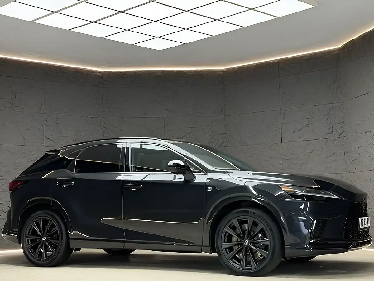 Used 2023 Lexus Rx F Sport Black - Interior and Exterior details 17