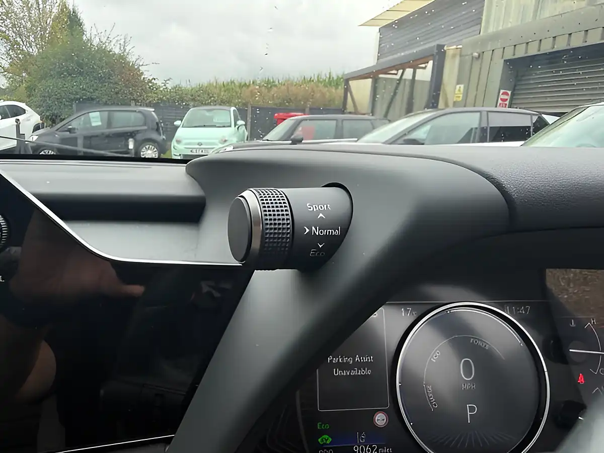 Used 2023 Lexus Ux F Sport Design Black - Interior and Exterior details 17