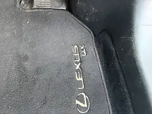 Used 2023 Lexus Ux F-Sport Design Green - Interior and Exterior details 18