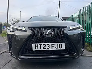 Used 2023 Lexus Ux F-Sport Design Green - Interior and Exterior details 7