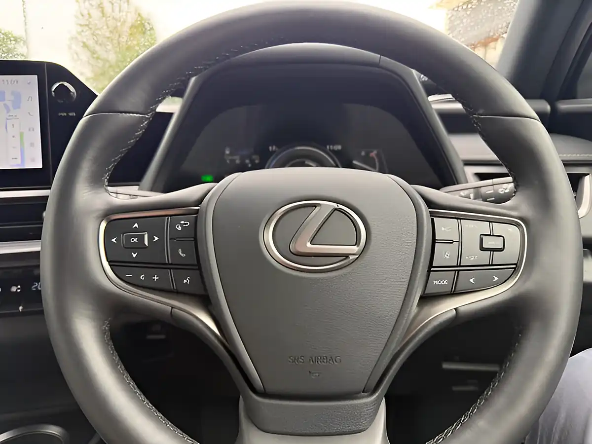 Used 2023 Lexus Ux F Sport Design Silver - Interior and Exterior details 11