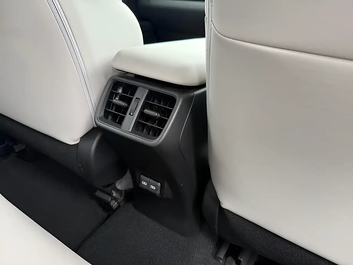 Used 2023 Lexus Ux F Sport Design Silver - Interior and Exterior details 15
