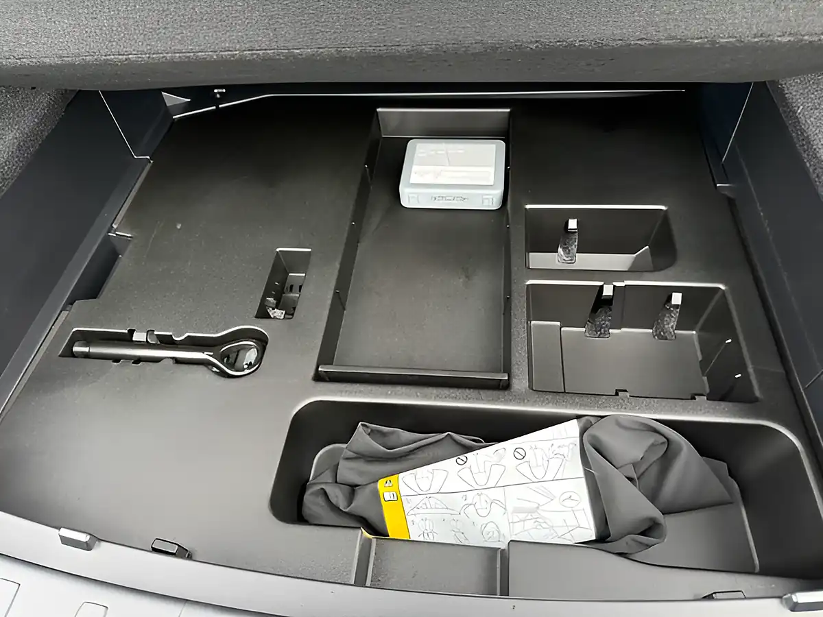 Used 2023 Lexus Ux F Sport Design Silver - Interior and Exterior details 16