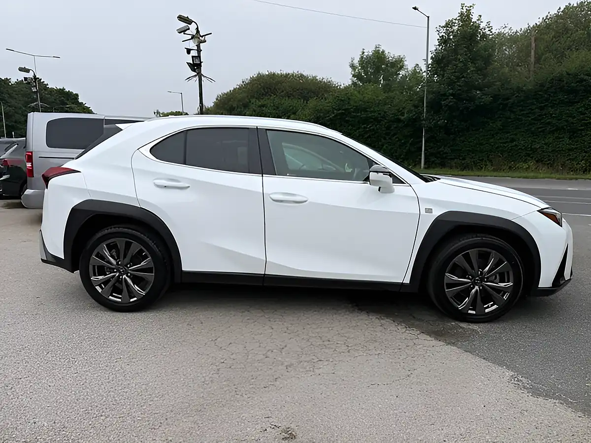 Used 2023 Lexus Ux F Sport Design White - Interior and Exterior details 5
